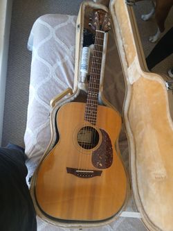 Mitchell MJ-6 Jumbo Acoustic Guitair