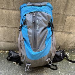 REI Venturi 40 Liter Hiking Camping Backpack Womens 