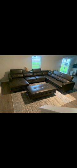 Sectional with Chaise Lounge and Ottoman