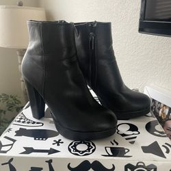 Black Boots