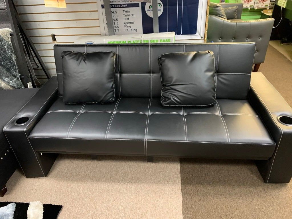 ❇️✳️FUTON SOFA BED BLACK LEATHER 🎈