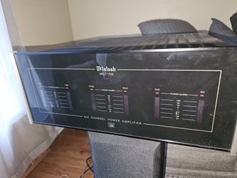 McIntosh Mc7106 6 Channel Amplifier
