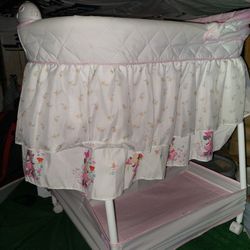 Baby Girl Minnie mouse. Bassinet 