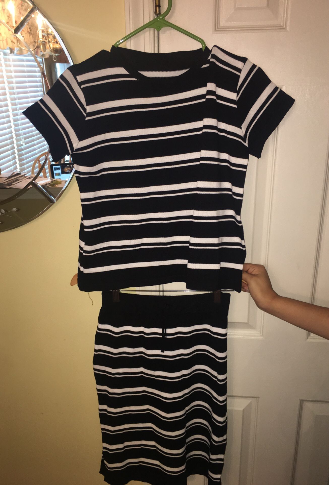 black and white stripe set womens M