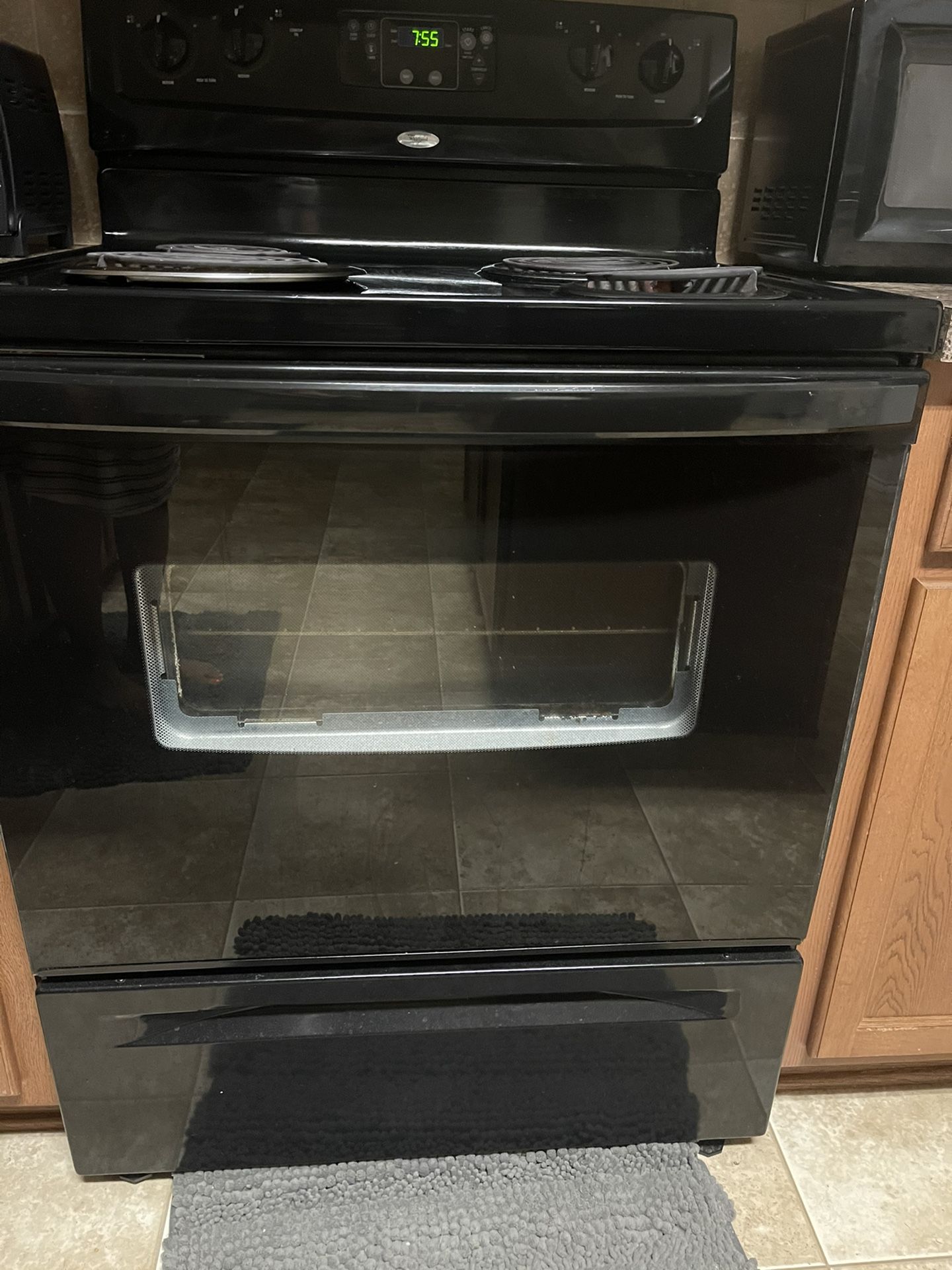 Whirlpool Electric Stove (Black)