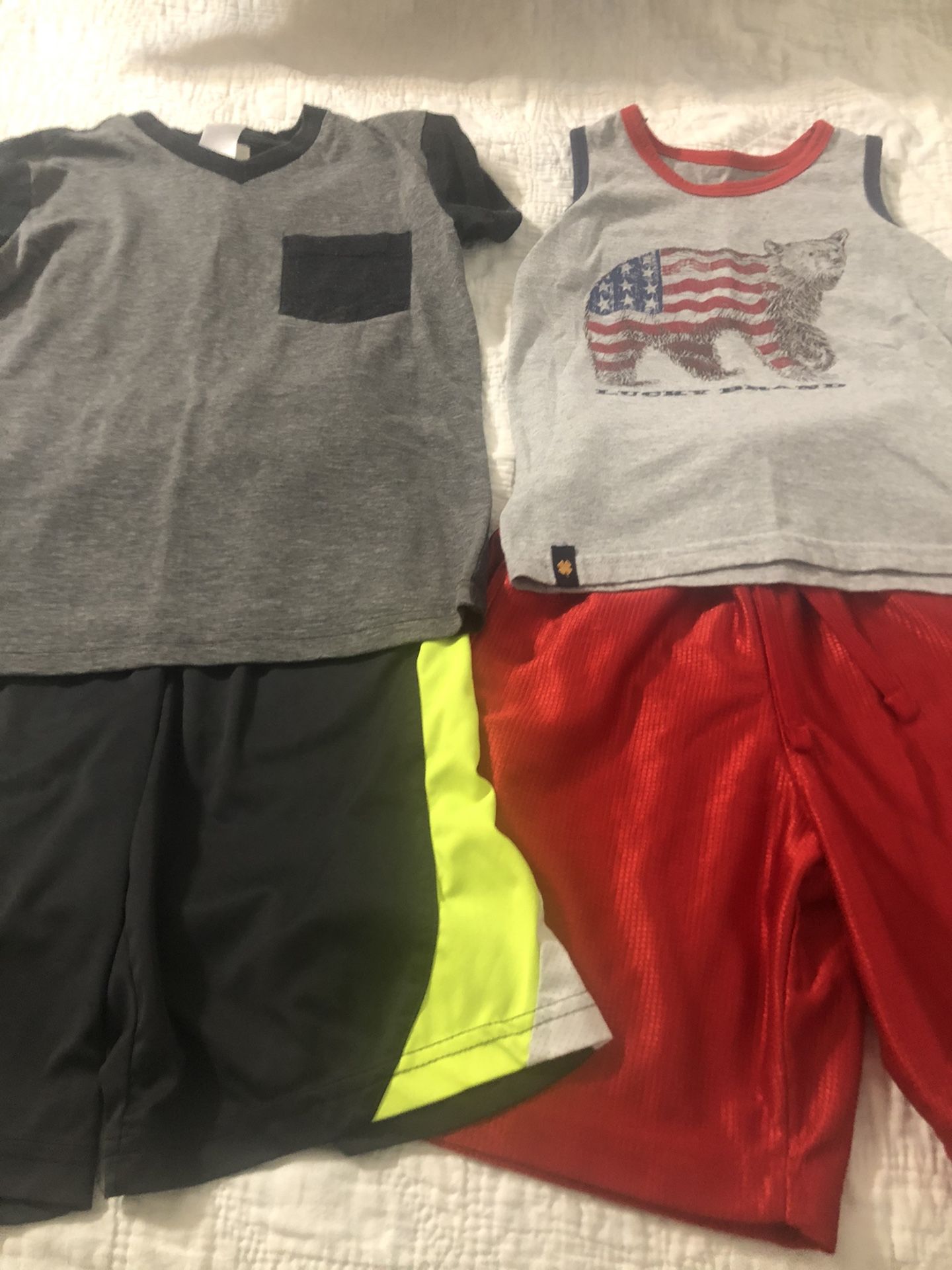 Boys 6/7 summer clothes (12 pieces)