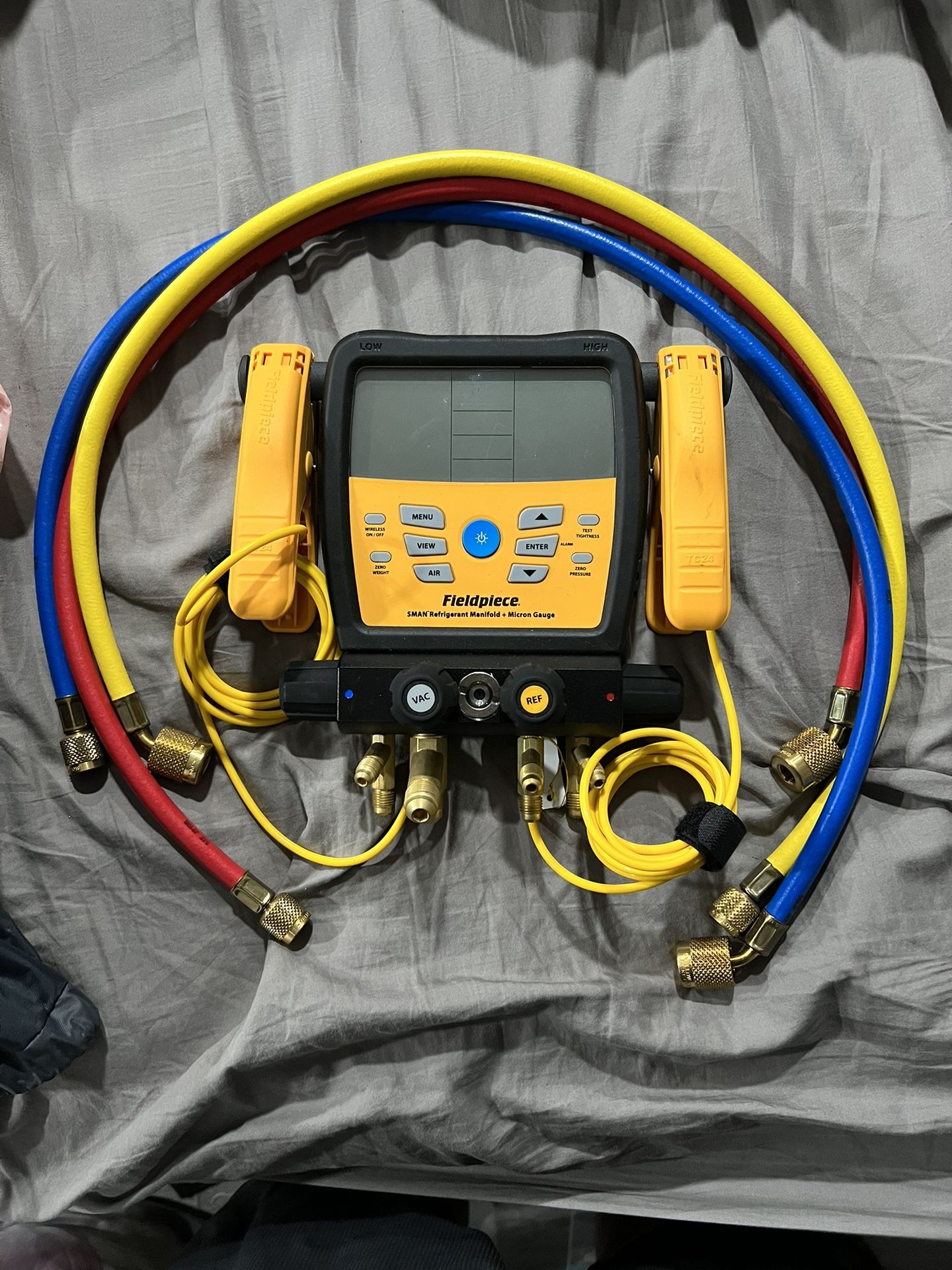 Fieldpiece Sman 480V HVAC Refrigerant Manifold And Micron Gauge