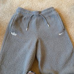 Women’s sweatpants