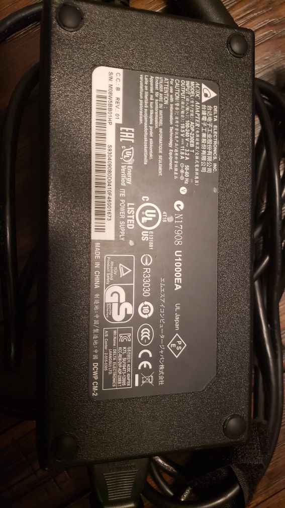MSI GT72S-6QE charger/power supply