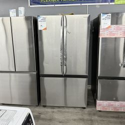 Samsung - 3-Door French Door Refrigerator With Dual Ice maker In Counter Depth 