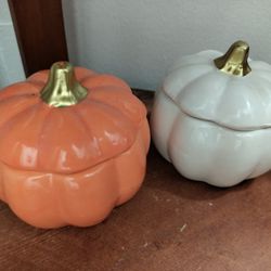 Glass Pumpkin Storage 