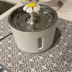 Cat Water Fountain 