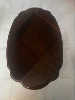 Traditional style coffee table or living room center table