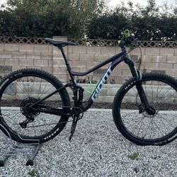 Giant Stance 29 1 Medium Full Suspension Mountain Bike