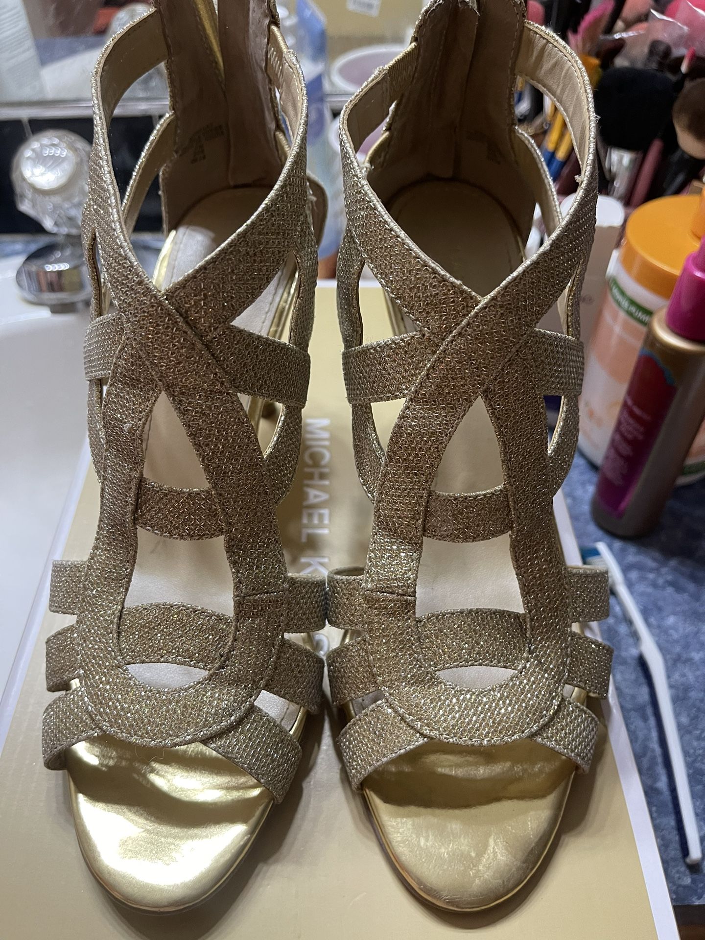 Heel Shoes