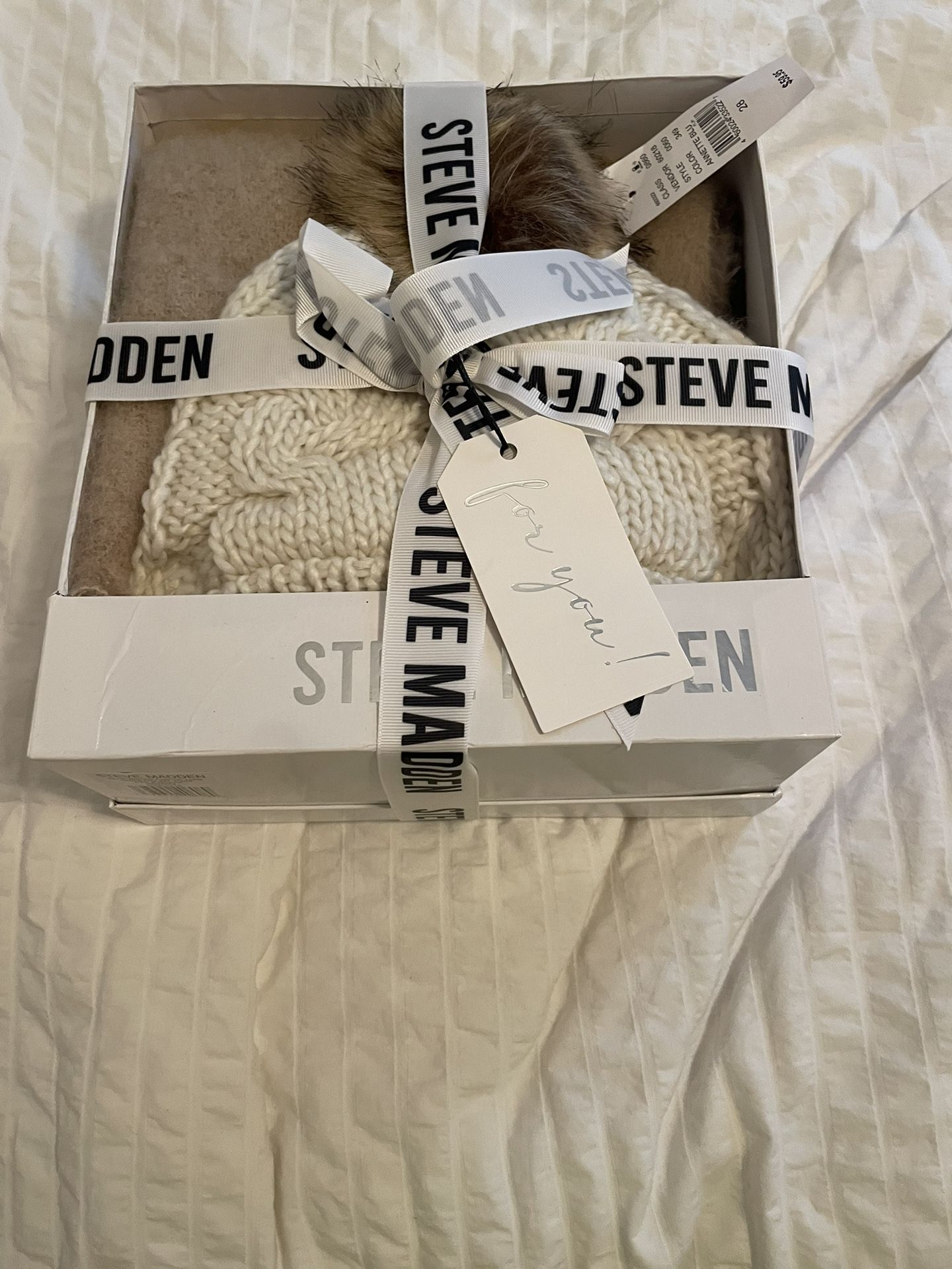 Steve Madden scarf and beanie set BRAND NEW