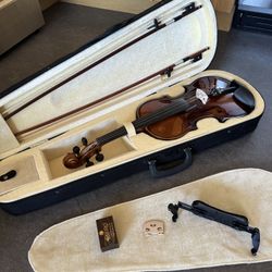 Cecilio 4/4 Violin Solidwood Violin with D'Addario Prelude Strings, Bow, Rosin, Shoulder Rest
