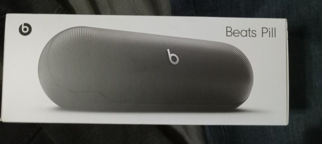 Beats Pill