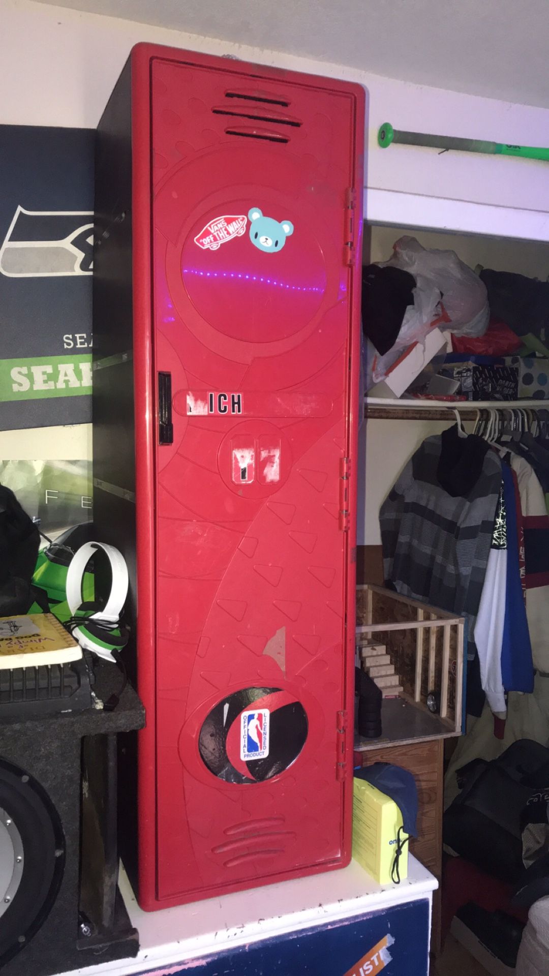 NBA locker for room