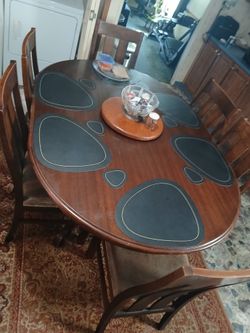 6 Perosn Wood Table