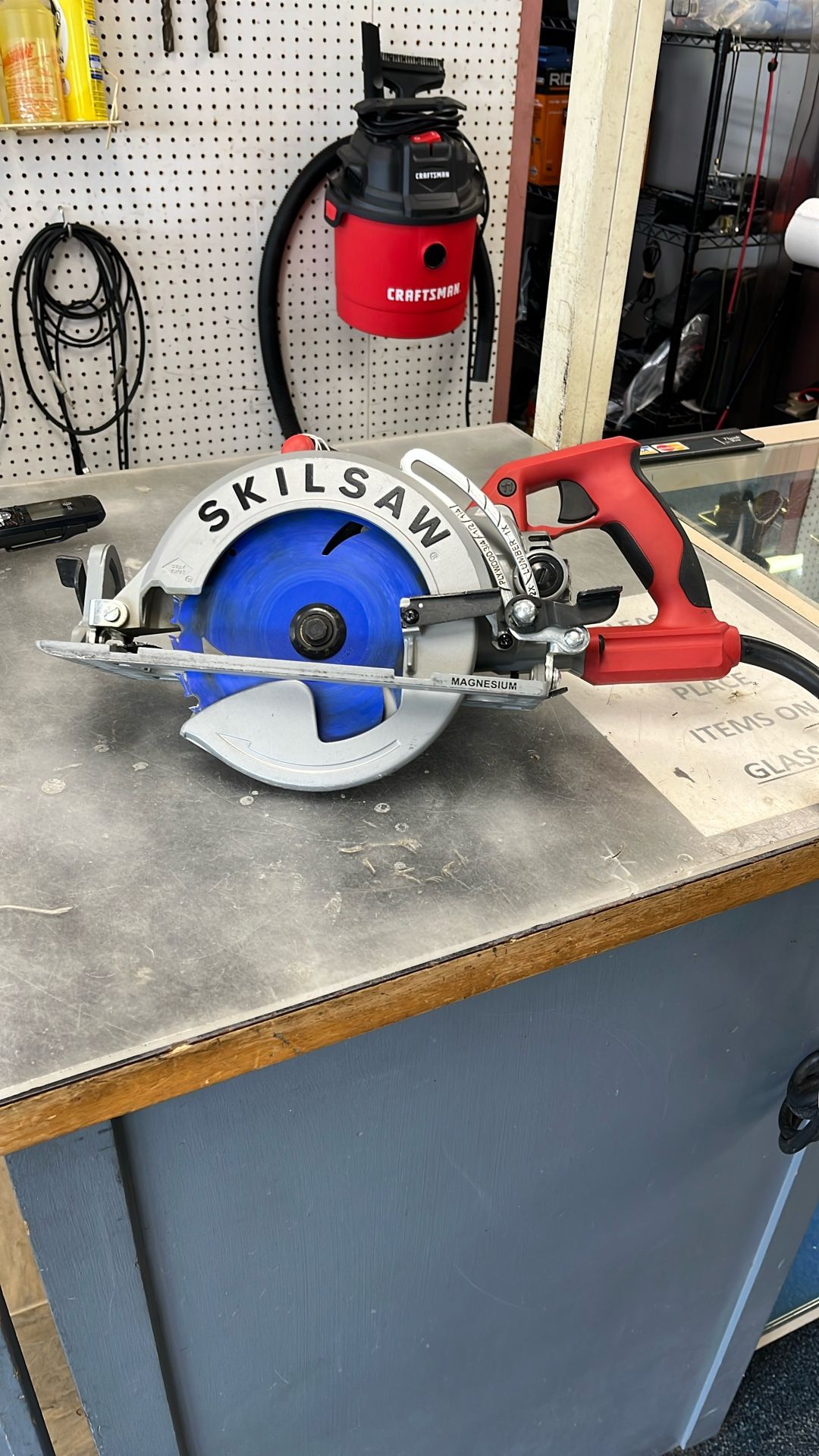 Skil 7 1/4” Worm drive Saw Model SPT77WML