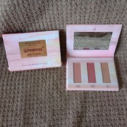 Wander Beauty Wanderess Dusk to Dawn Blush and Highlighter Palette