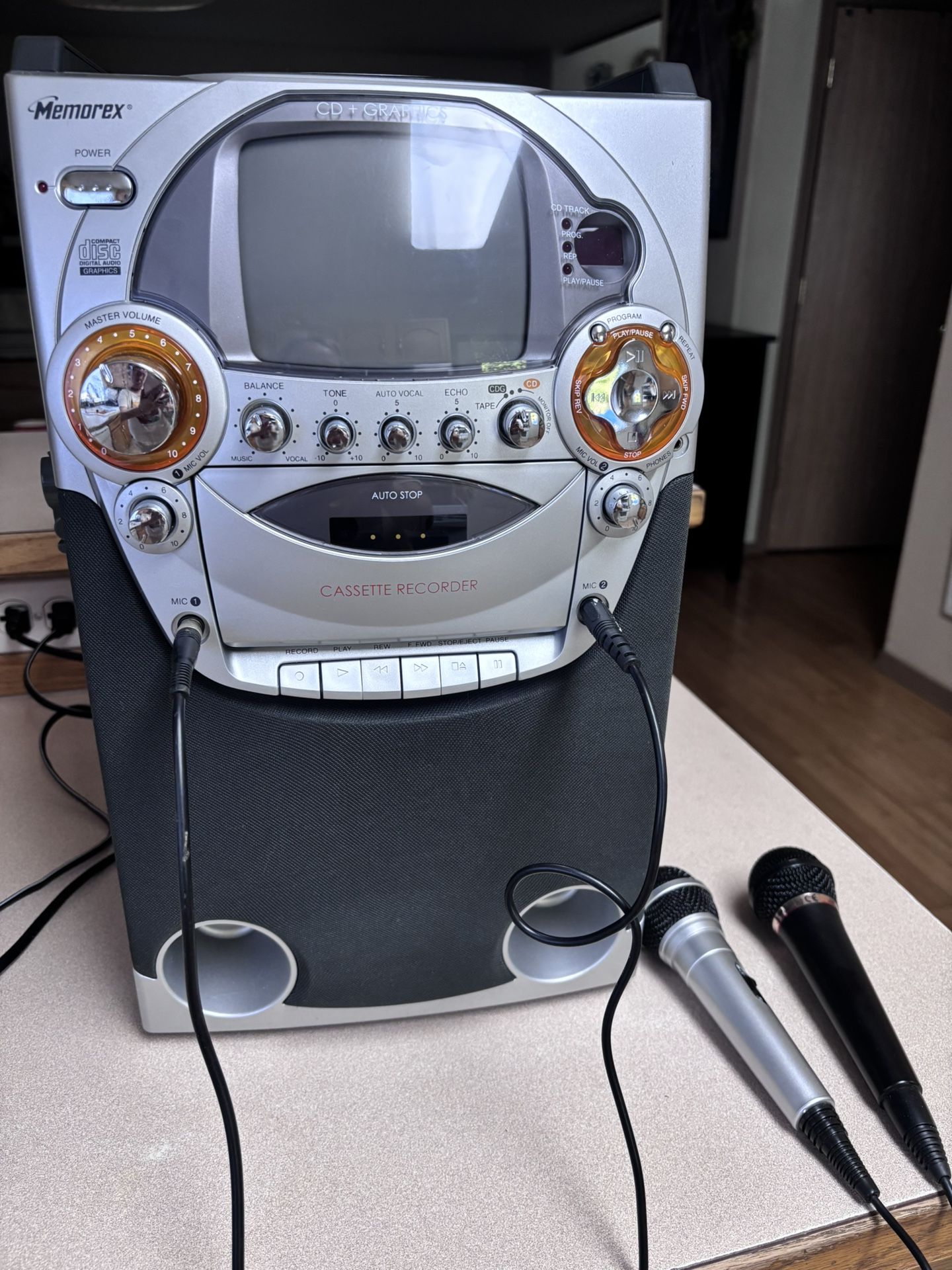 Memorex Karaoke Machine. ( Brand New )