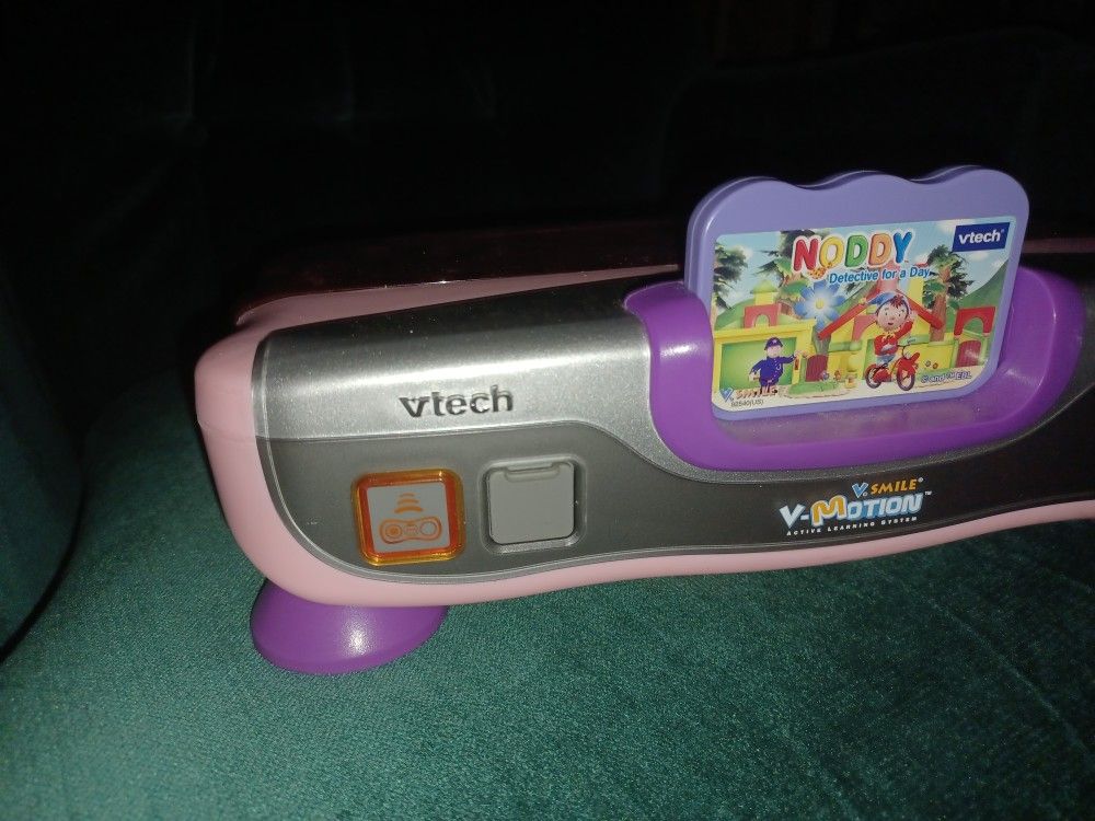 V TECH LEARNING GAME ITS GREAT FOR KIDS AND TEACHERS KIDS TO LEARNING