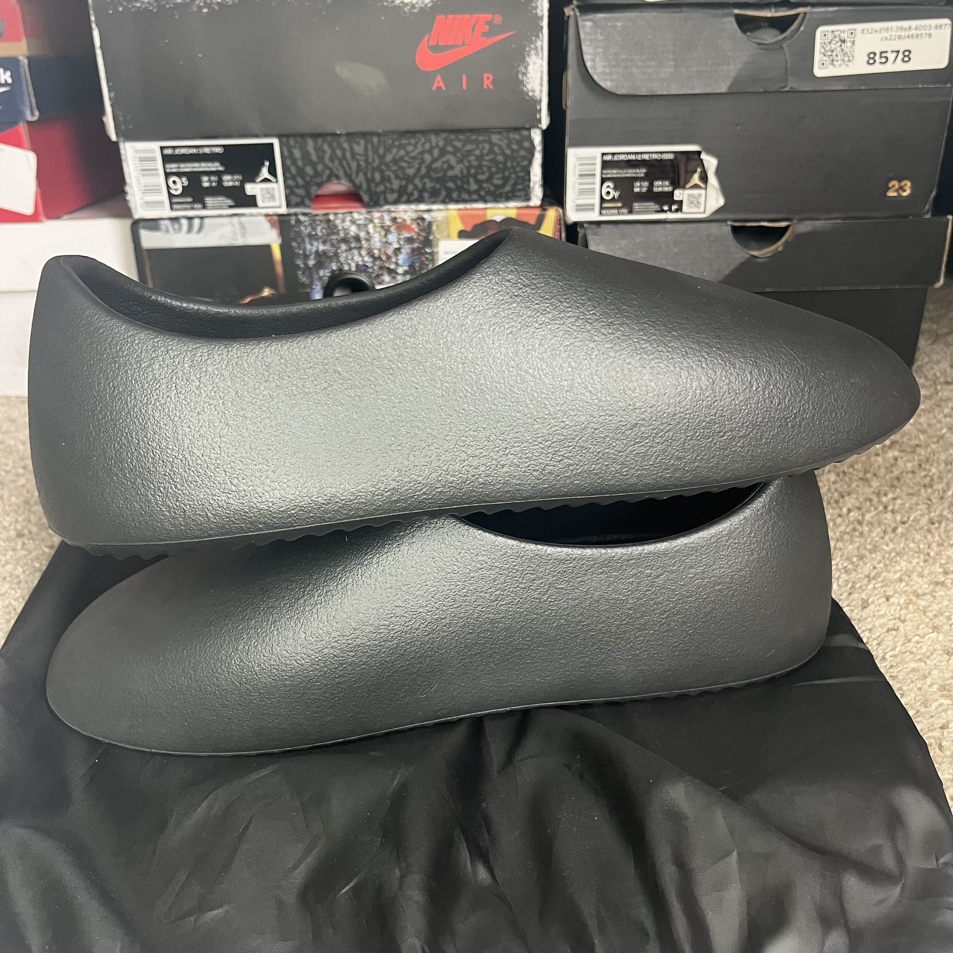 Ye Kanye West Yeezy Slippers YZY SL-01 Black SLPRS BNIB Men’s Size 10 NEW