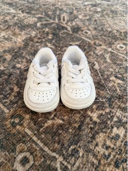 Infant Nikes 1c