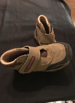 Boys shoes