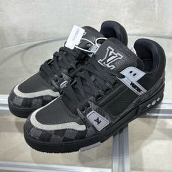 Louis Vuitton LV Trainer Sneakers