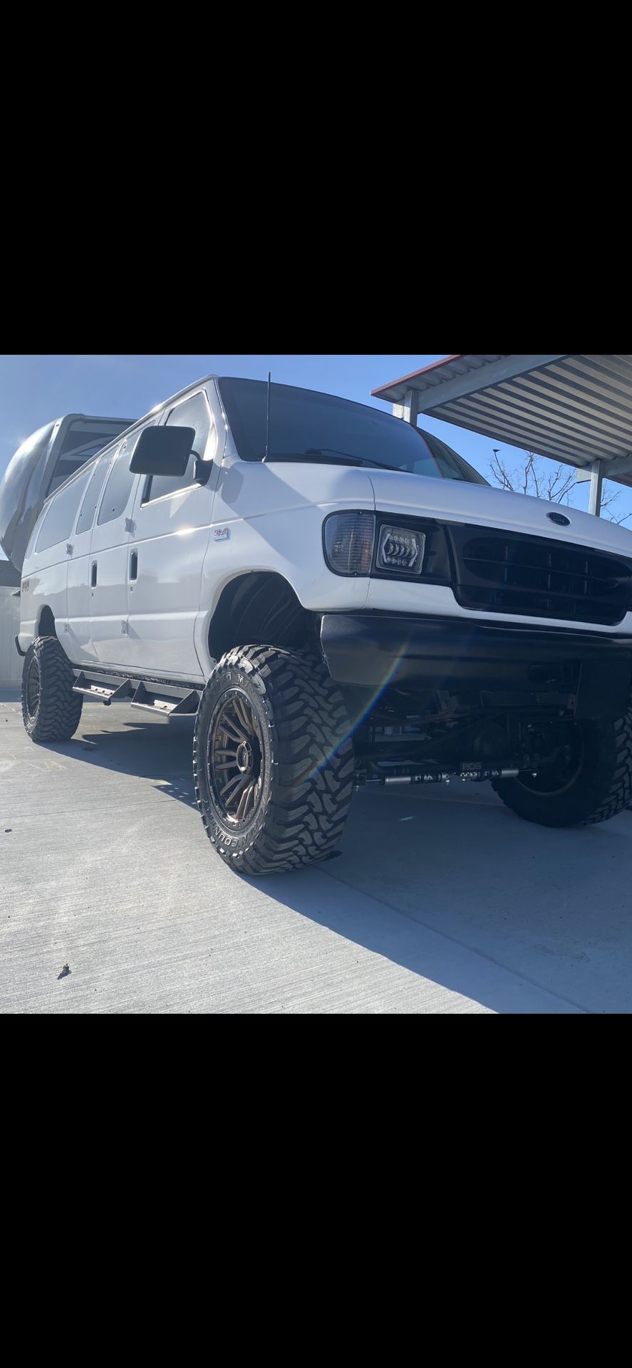 1999 Ford E-350
