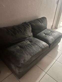 Sectional couch
