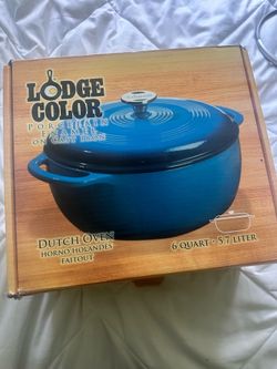 Cast iron pot. 6 quarts.