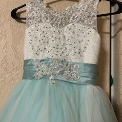 Child’s Easter Or Flower Girl Dress Brand New( Never Worn )