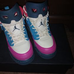 Fresh Jordan Spizike sneakers. 