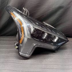 2022 - 2024 Toyota Tundra Headlight Right Passenger OEM