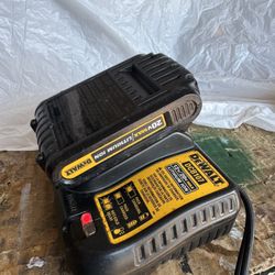 Dewalt Baterry Charger