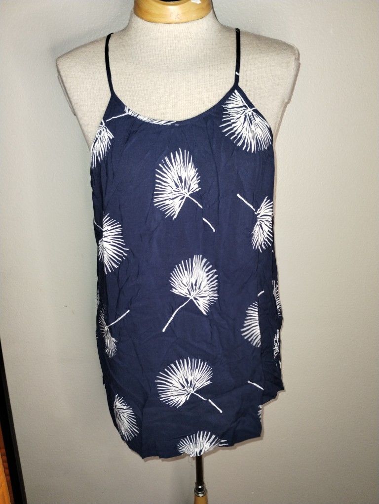 GAP Factory Navy White Floral Tank Blouse Size Medium NEW $29.99