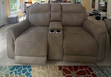 Ashley Furniture Next-Gen Durapella Power Reclining Loveseat  & Matching Recliner (3-USB ports)