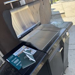 Grill eléctrico  nuevo ya ensamblado