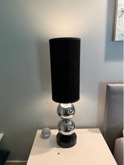✨ Set of 2 Modern Chrome Table Lamps – Black Drum Shades | Excellent Condition ✨