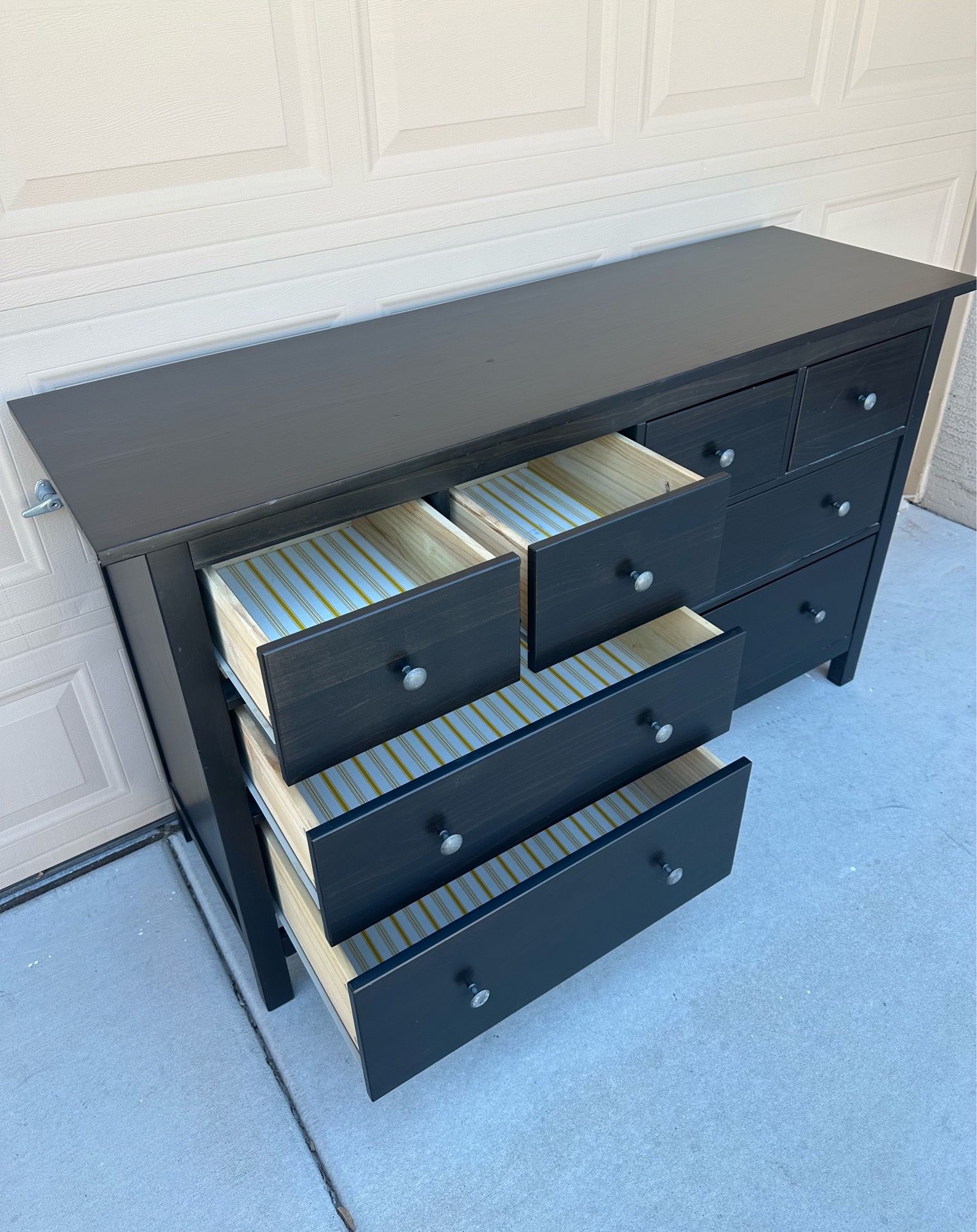 8-Drawers