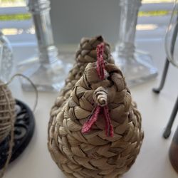 Chicken Decor, Large Braided Woven Straw Chicken 2023