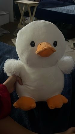 Plush duck toy