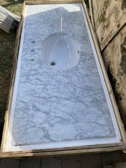 Single   Marble Vanity Top i  5.5X22