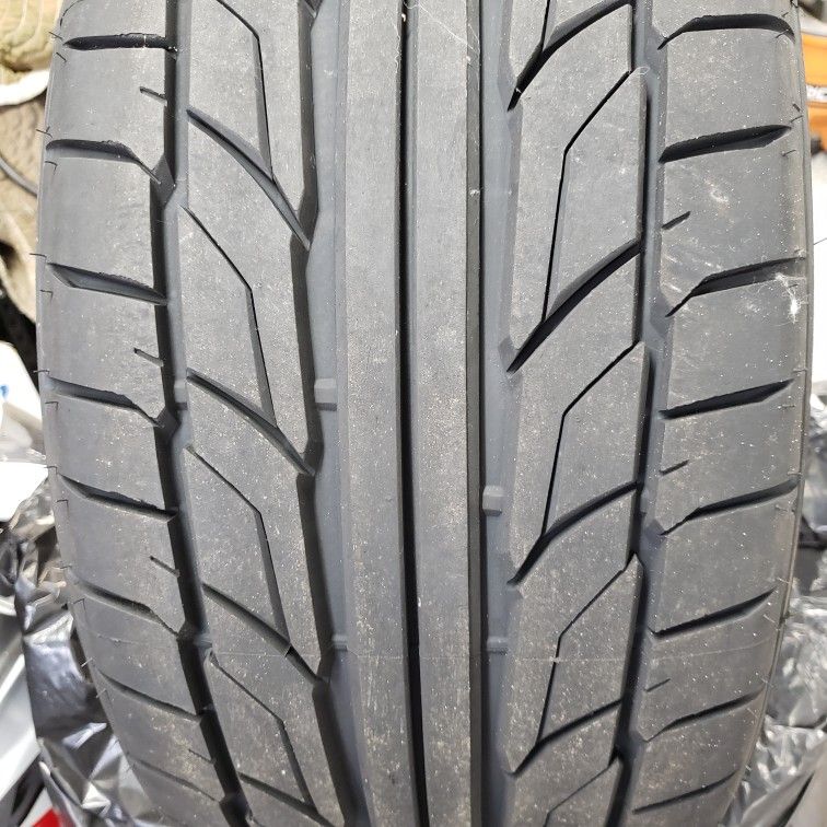 Nitto NT555 G2. 275/35zr18 99w