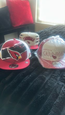 Men’s Cardinal SnapBack hats