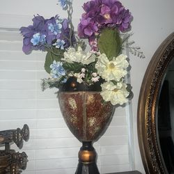 Floral arrangement with metal base